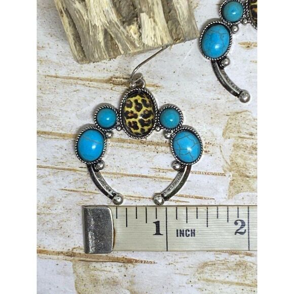 Tribal Horseshoe Leopard Cabochon Turquoise Charms Wire Earrings Southwestern - Picture 8 of 8